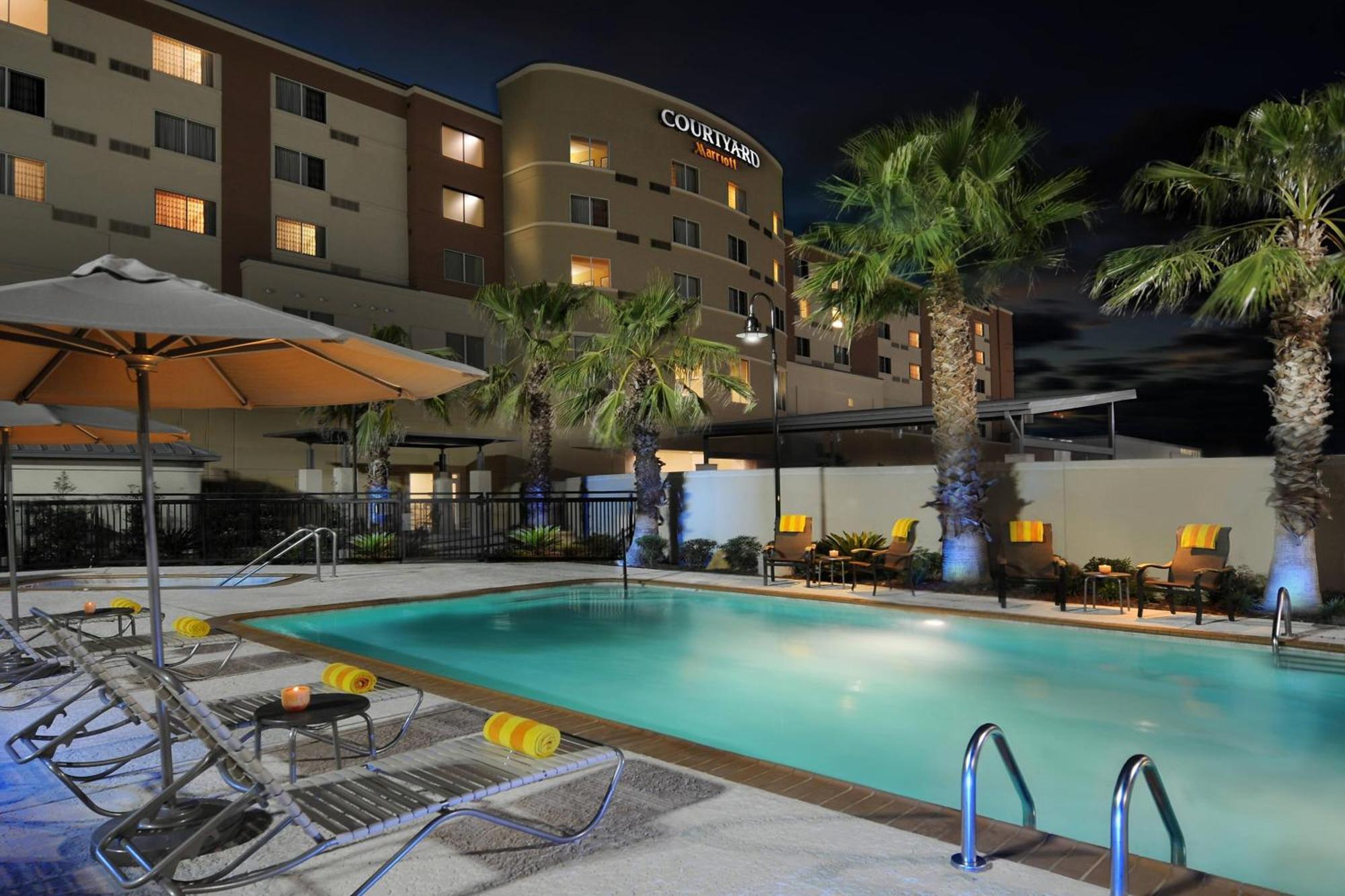 Courtyard Marriott Houston Pearland Hotel Bagian luar foto