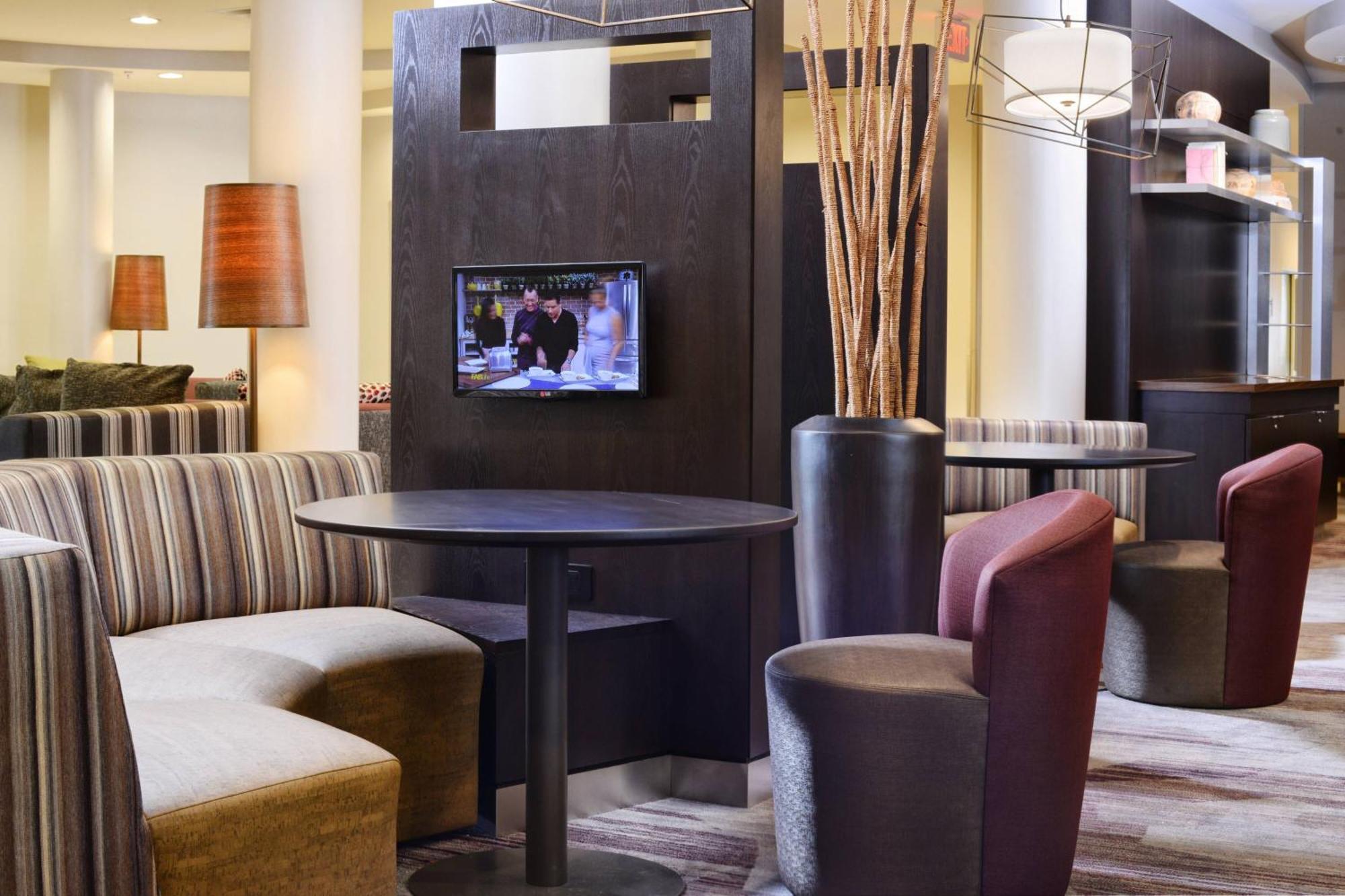 Courtyard Marriott Houston Pearland Hotel Bagian luar foto