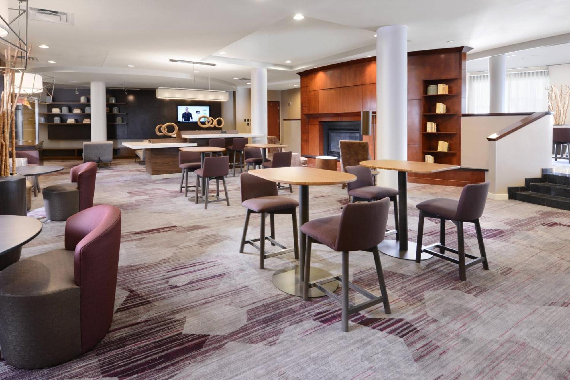 Courtyard Marriott Houston Pearland Hotel Bagian luar foto
