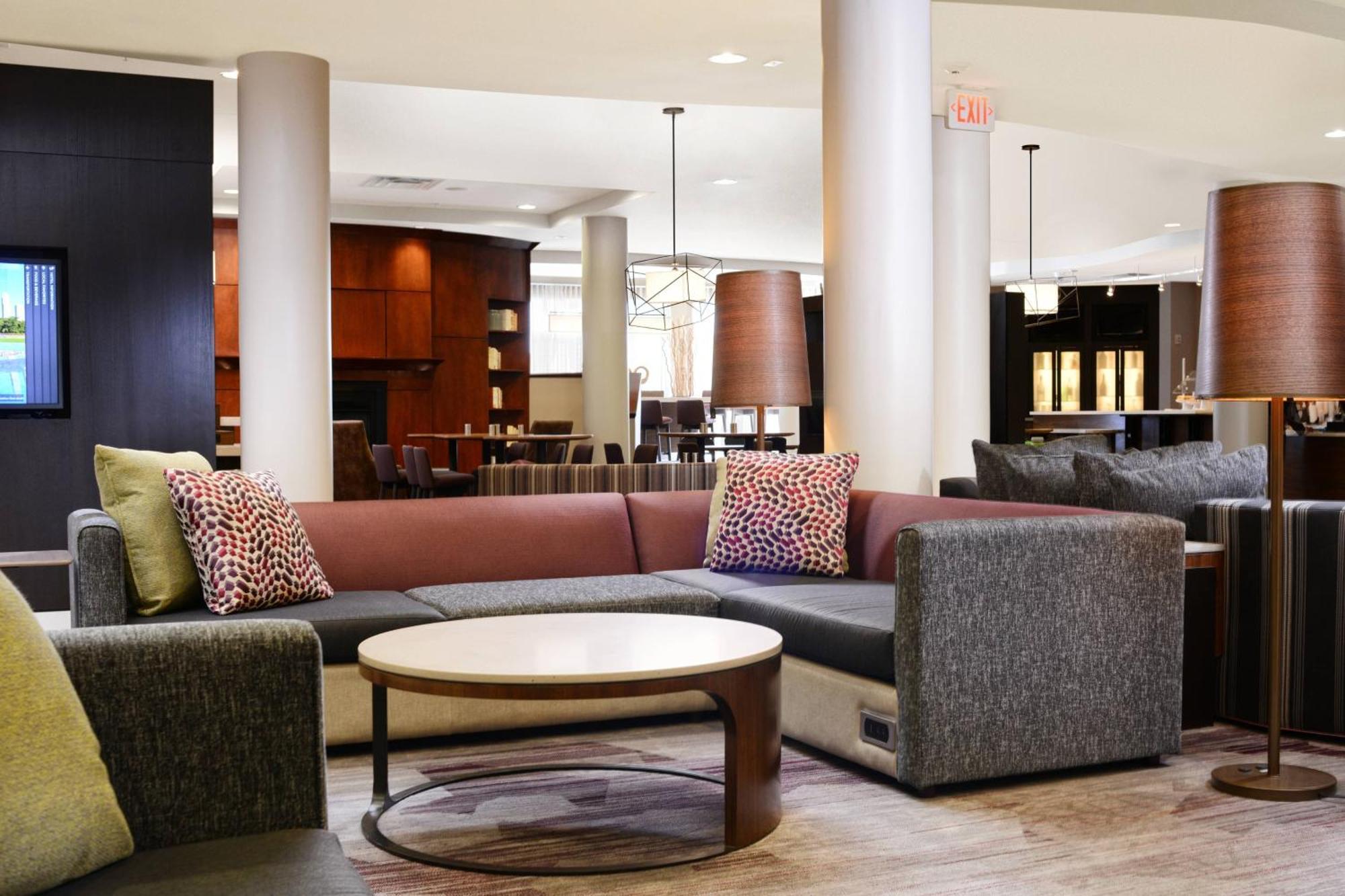 Courtyard Marriott Houston Pearland Hotel Bagian luar foto