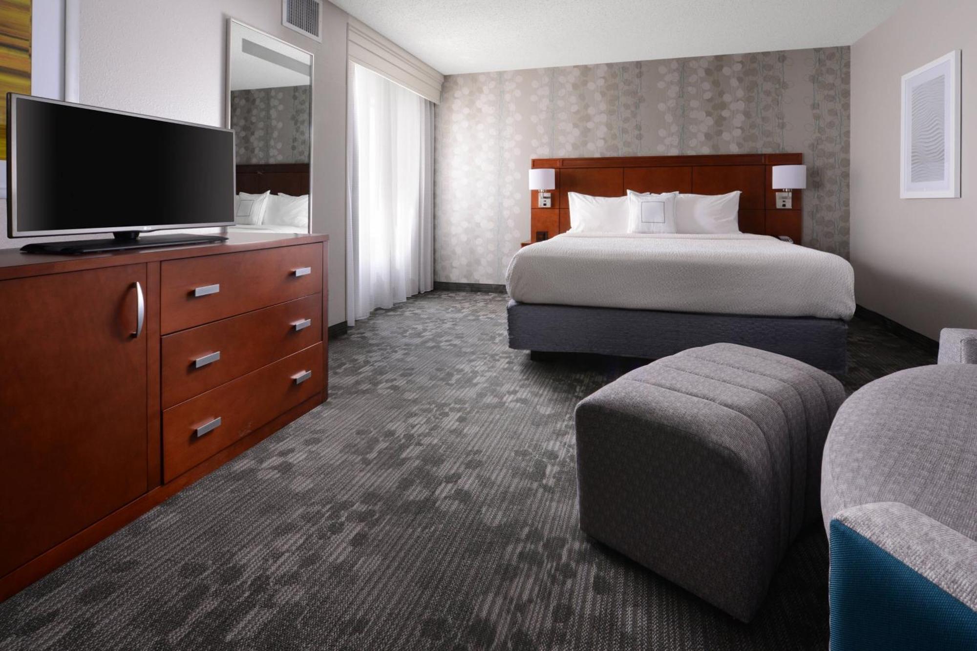 Courtyard Marriott Houston Pearland Hotel Bagian luar foto