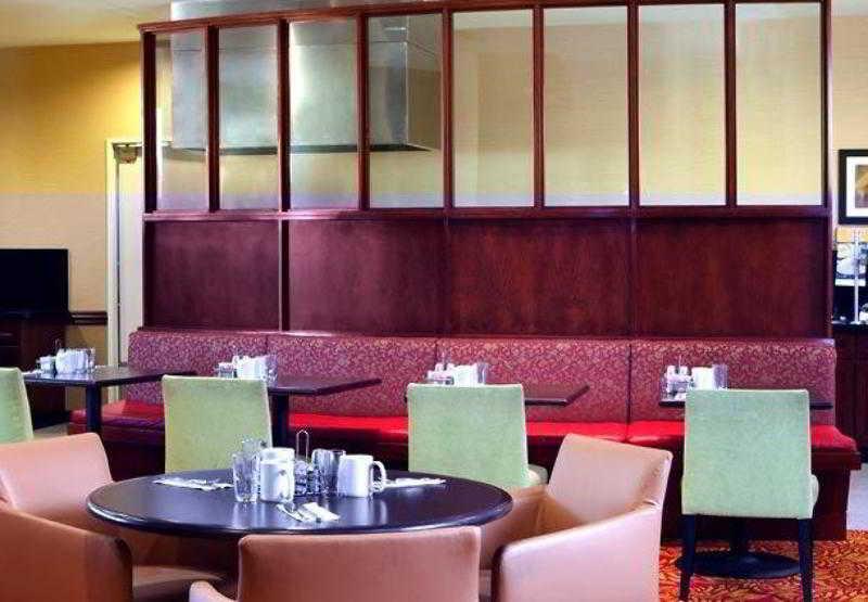 Courtyard Marriott Houston Pearland Hotel Bagian luar foto