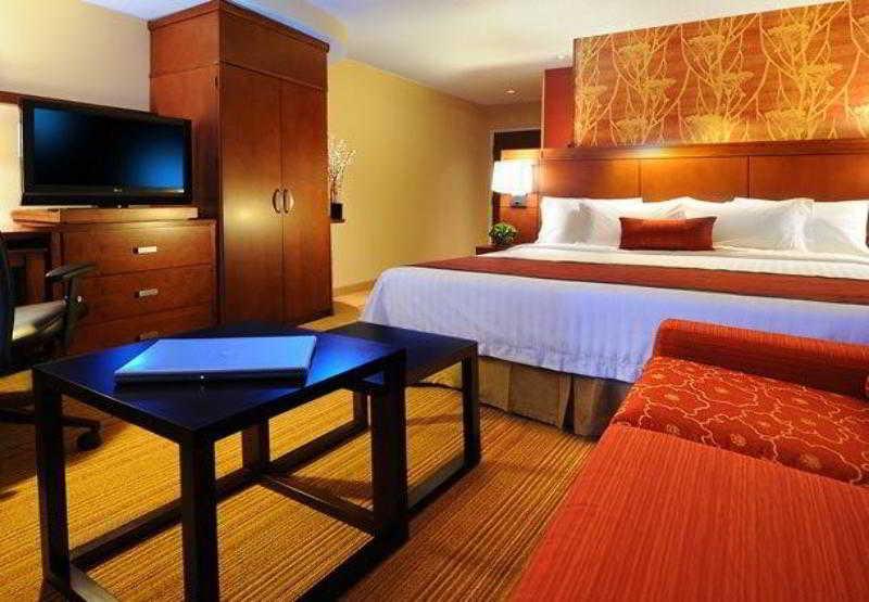 Courtyard Marriott Houston Pearland Hotel Ruang foto